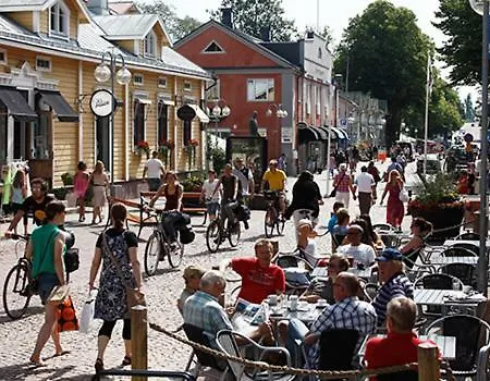 Apartament Centrumlagenhet Med Egen Bastu Maarianhamina